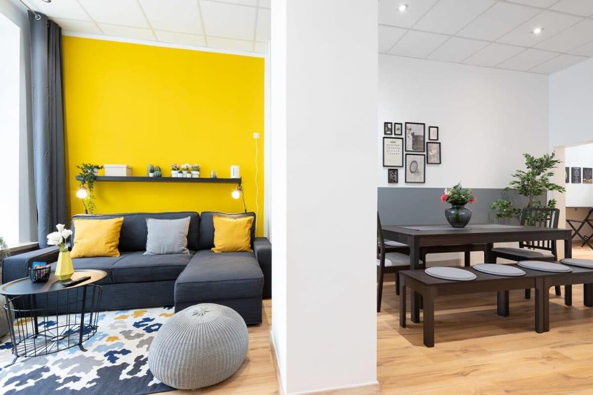 Big Near Rotkreuzplatz With 3 Bedroom For 12 Pax Munich